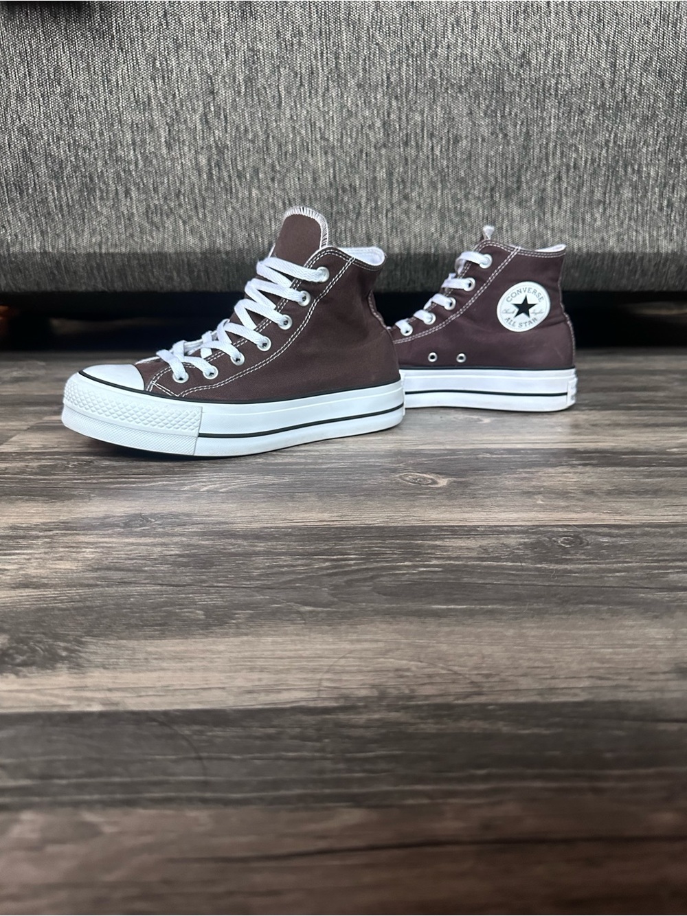 Converse Chuck Taylor All Star High Top Platform Sneakers Brown Women’s 8.5